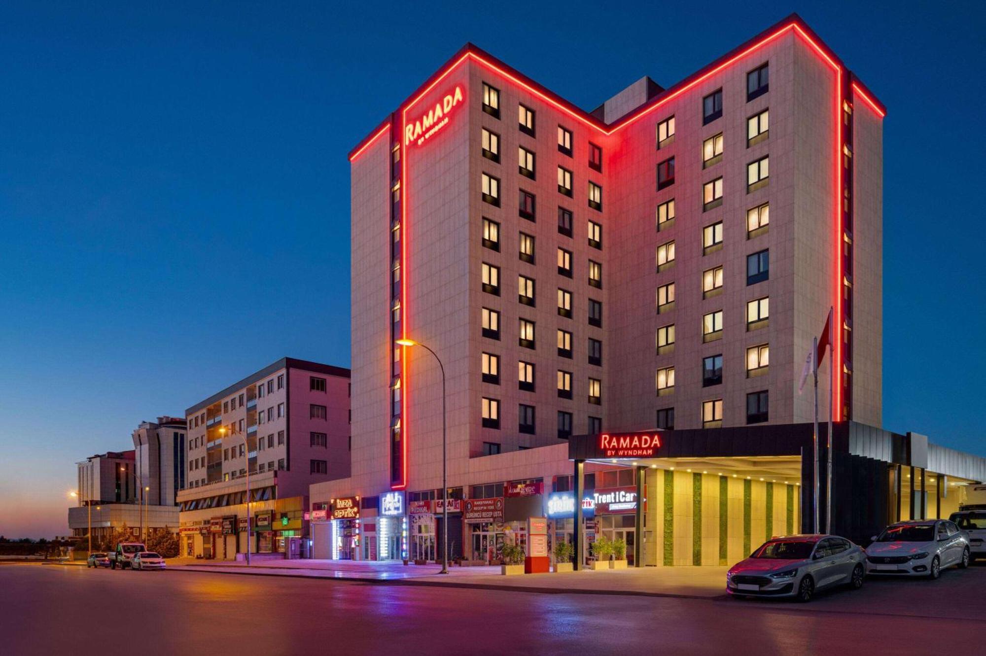 Ramada By Wyndham Gaziantep Hotel ภายนอก รูปภาพ