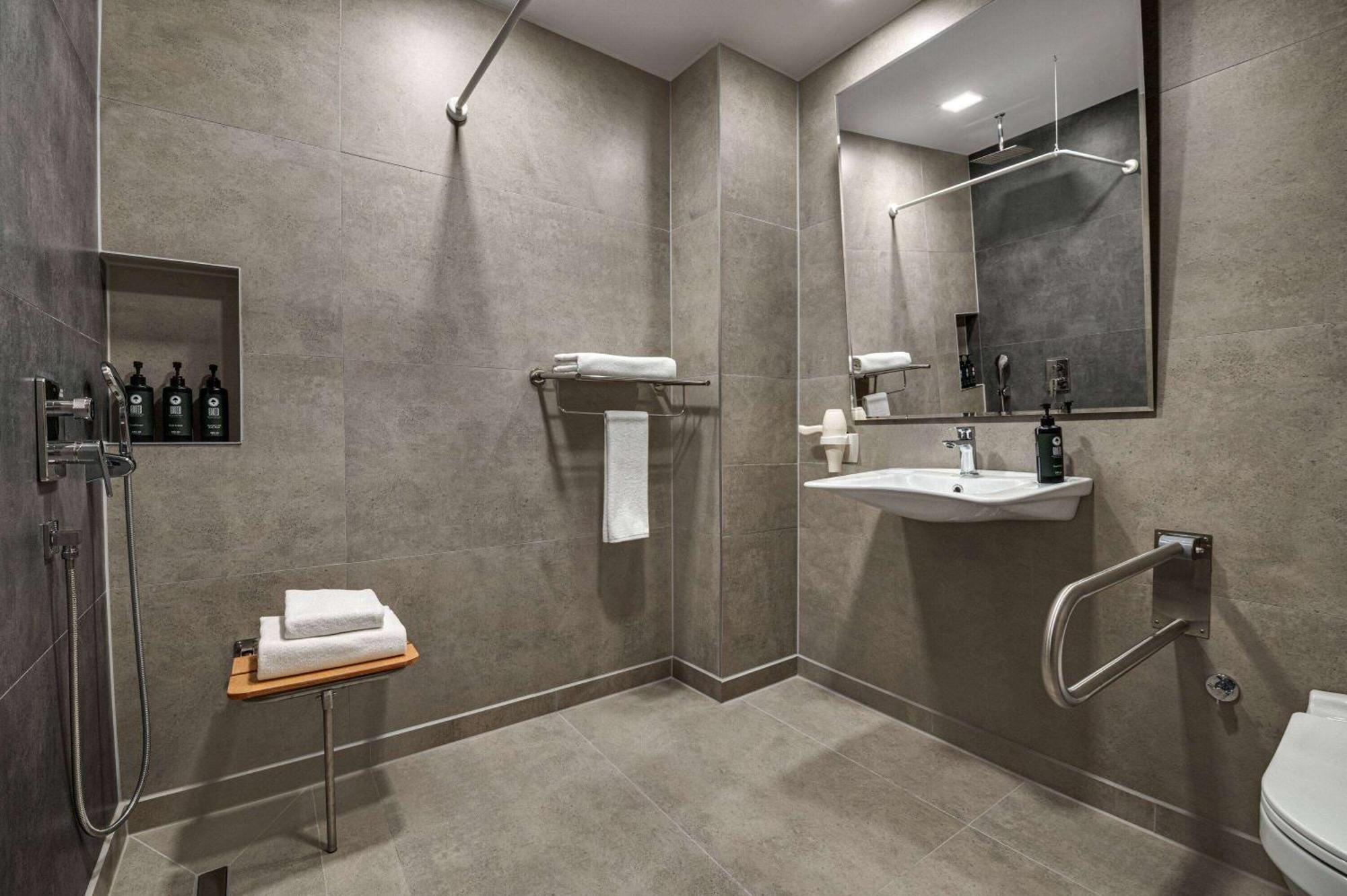 Ramada By Wyndham Gaziantep Hotel ภายนอก รูปภาพ